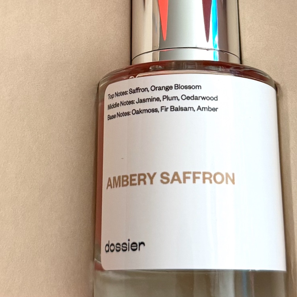 Dossier Ambery Saffron